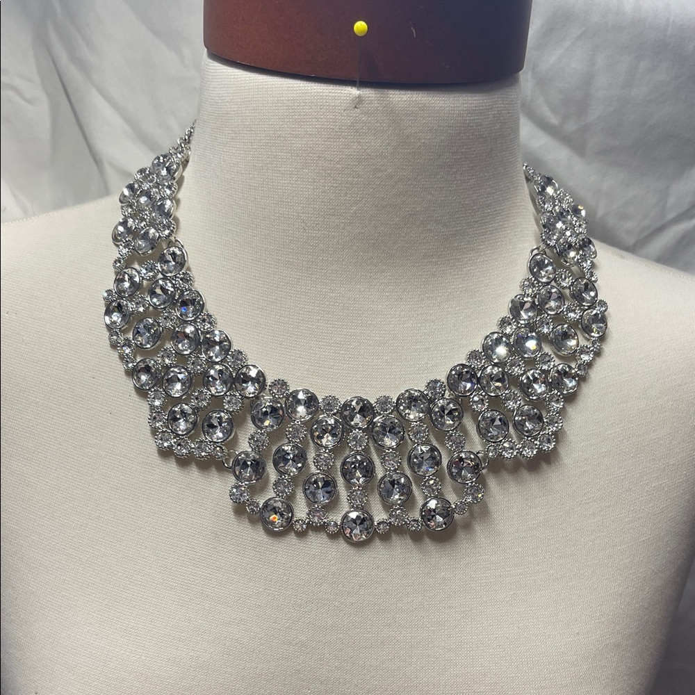 Paparazzi Zi Collection The Heather. Elegant Silver Crystal Necklace